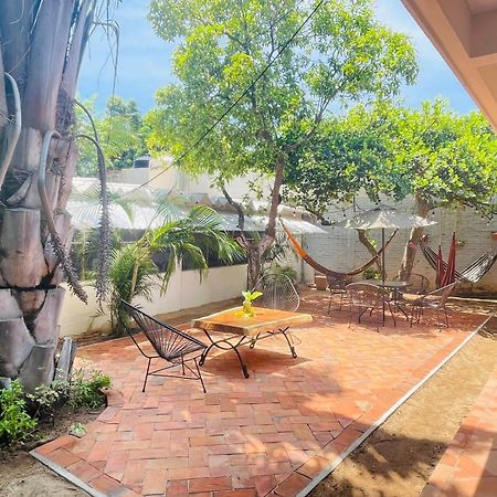 Casa Sixta A 7Min Del Aeropuerto Internacional Pmx Y 2 Cuadras Terminal Autob Ado Hotel Пуерто Ескондидо Екстериор снимка