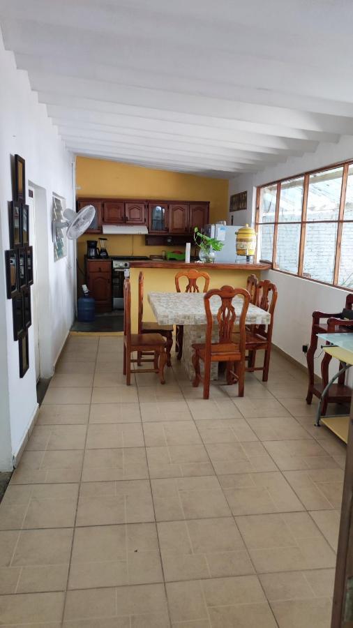 Casa Sixta A 7Min Del Aeropuerto Internacional Pmx Y 2 Cuadras Terminal Autob Ado Hotel Пуерто Ескондидо Екстериор снимка