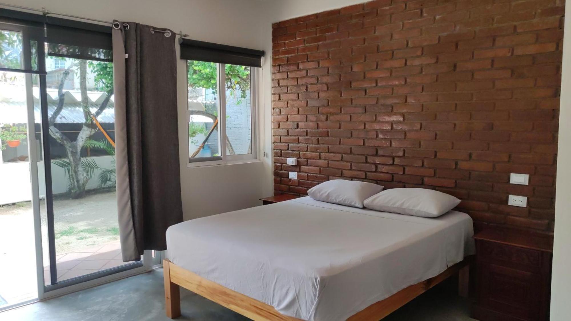 Casa Sixta A 7Min Del Aeropuerto Internacional Pmx Y 2 Cuadras Terminal Autob Ado Hotel Пуерто Ескондидо Екстериор снимка