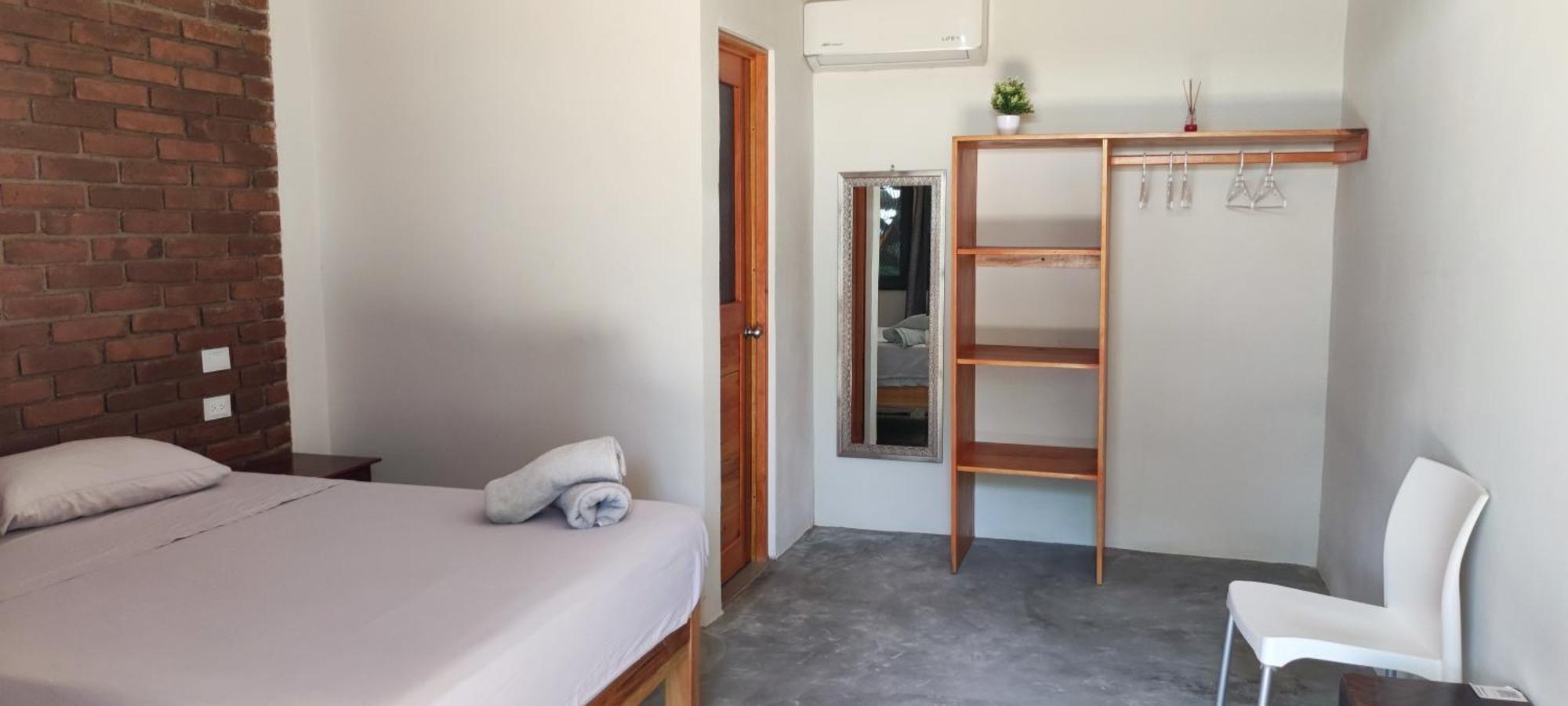 Casa Sixta A 7Min Del Aeropuerto Internacional Pmx Y 2 Cuadras Terminal Autob Ado Hotel Пуерто Ескондидо Екстериор снимка