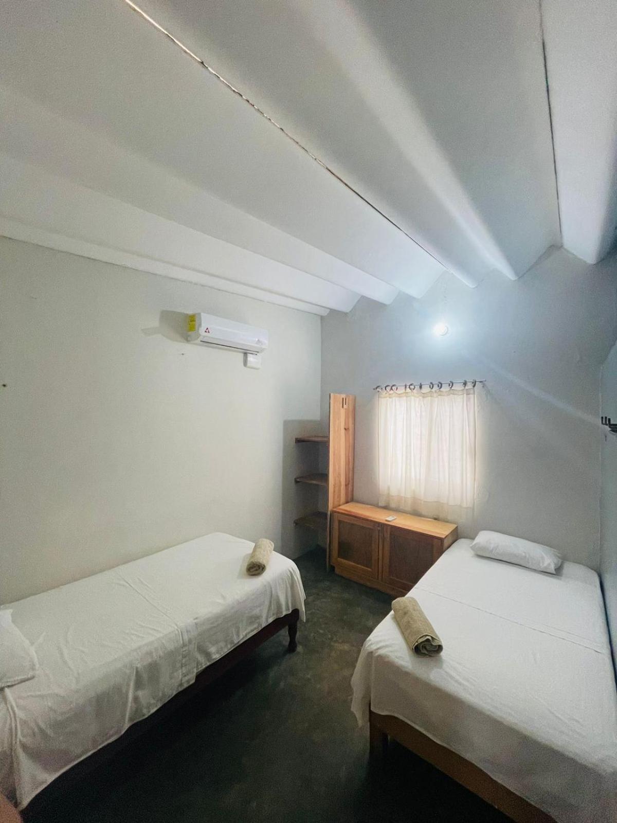 Casa Sixta A 7Min Del Aeropuerto Internacional Pmx Y 2 Cuadras Terminal Autob Ado Hotel Пуерто Ескондидо Екстериор снимка