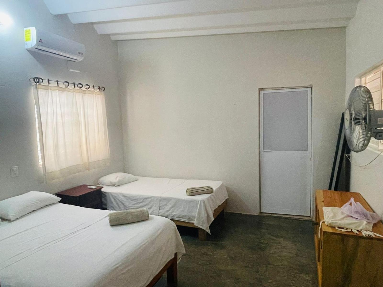Casa Sixta A 7Min Del Aeropuerto Internacional Pmx Y 2 Cuadras Terminal Autob Ado Hotel Пуерто Ескондидо Екстериор снимка